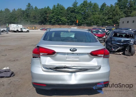2018 Kia Forte Lx из США, поврежденный, VIN 3KPFK4A79JE265757